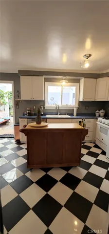 3342 Bradbury, Los Alamitos, California 90720