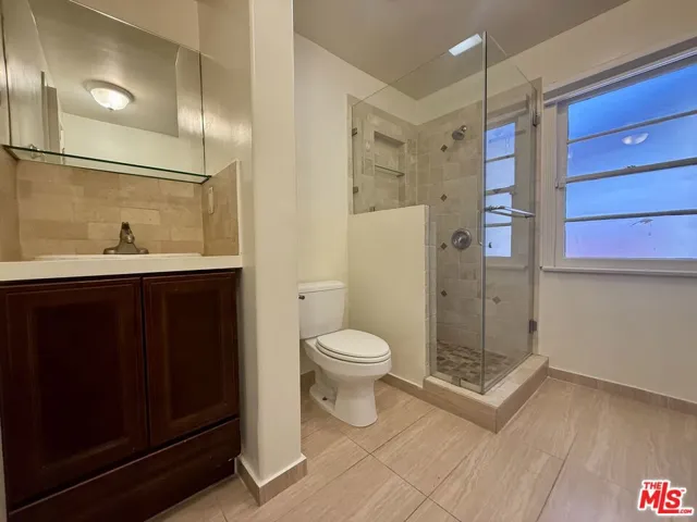 6205 Gentry Avenue, Los Angeles, California 91606