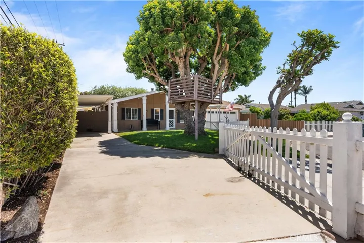 9472 Karen, Huntington Beach, California 92646