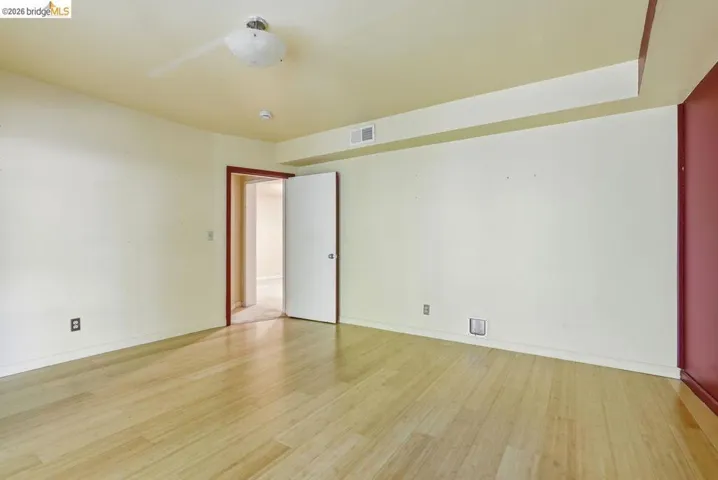 6480 Ascot Dr, Oakland, California 94611