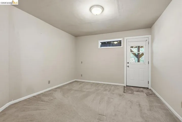 6480 Ascot Dr, Oakland, California 94611
