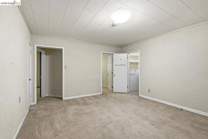 6480 Ascot Dr, Oakland, California 94611