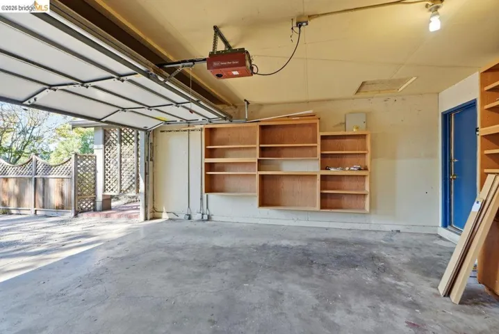 6480 Ascot Dr, Oakland, California 94611