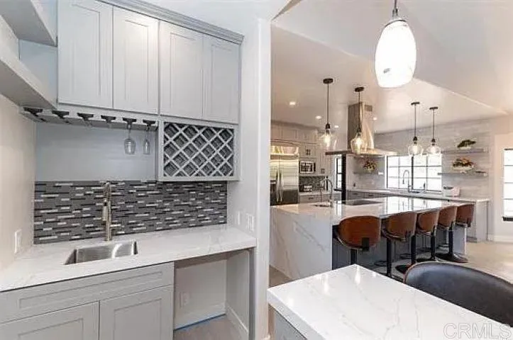 29979 Robbie Lane, Vista, California 92084