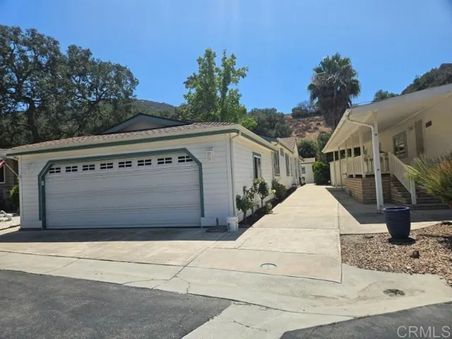 8975 Lawrence Welk Drive 5, Escondido, California 92026