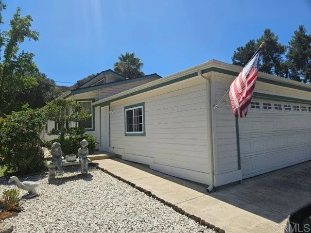 8975 Lawrence Welk Drive 5, Escondido, California 92026