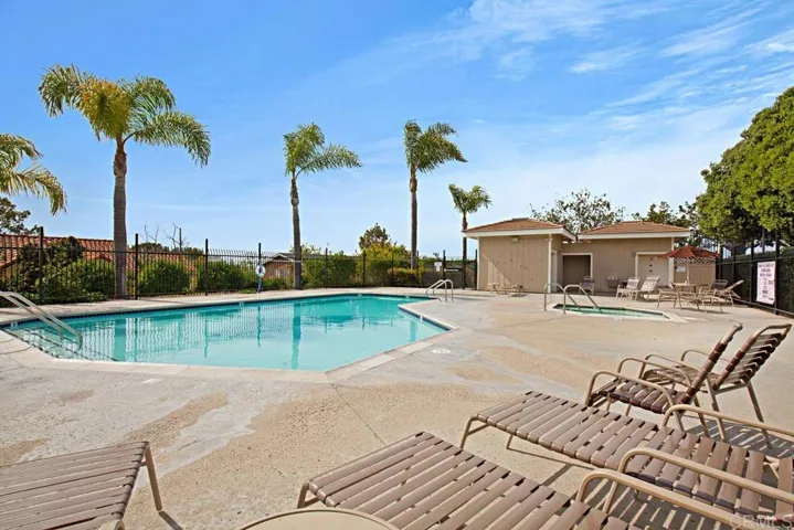 735 Buena Tierra Way 356, Oceanside, California 92057
