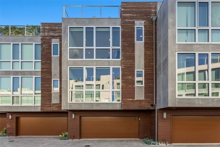 3306 Via Oporto, Newport Beach, California 92663