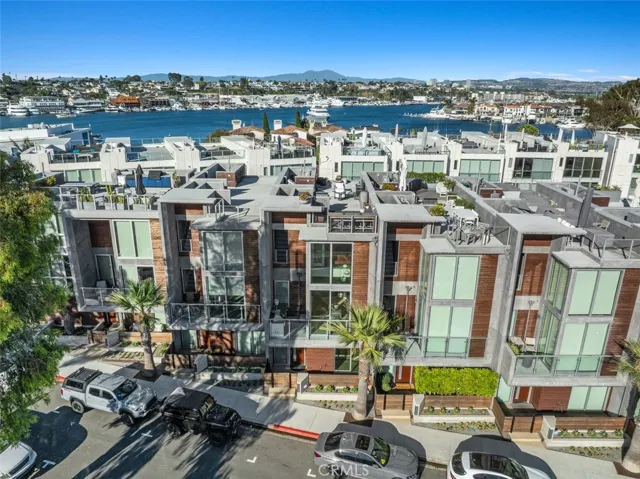 3306 Via Oporto, Newport Beach, California 92663