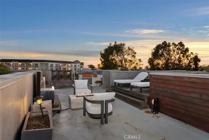 3306 Via Oporto, Newport Beach, California 92663