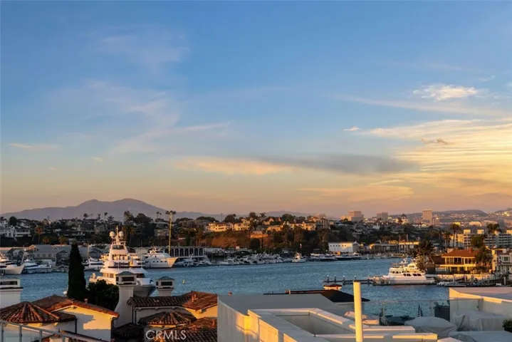 Harbor, Fashion Island, and Newport Coast Hillside city light views