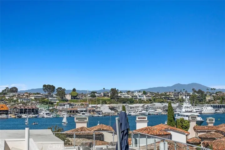 3306 Via Oporto, Newport Beach, California 92663