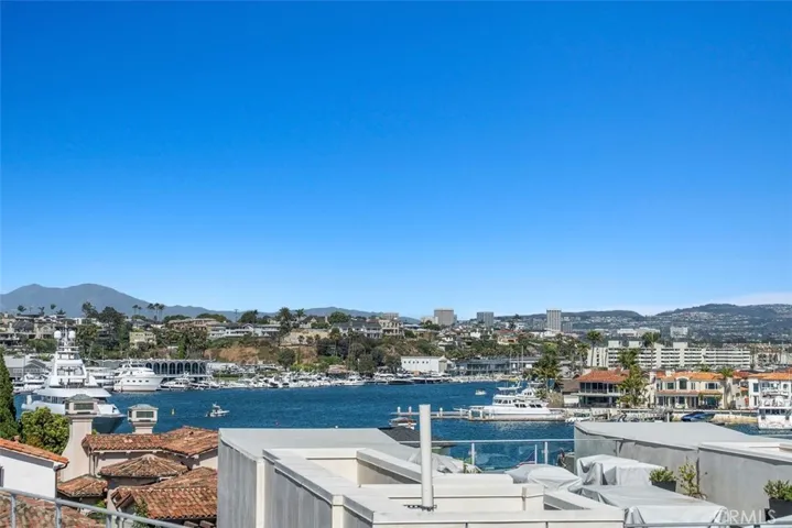 3306 Via Oporto, Newport Beach, California 92663