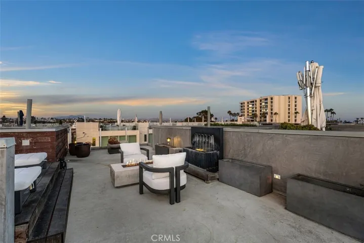 3306 Via Oporto, Newport Beach, California 92663