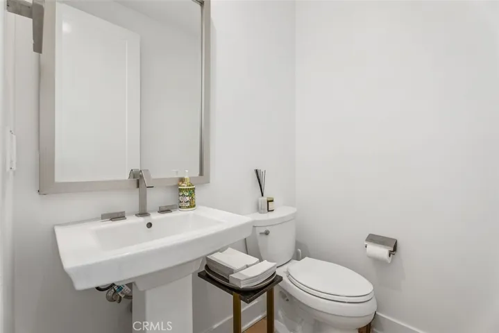 3306 Via Oporto, Newport Beach, California 92663