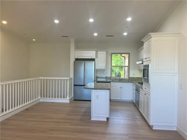 From balcony to view the great room
