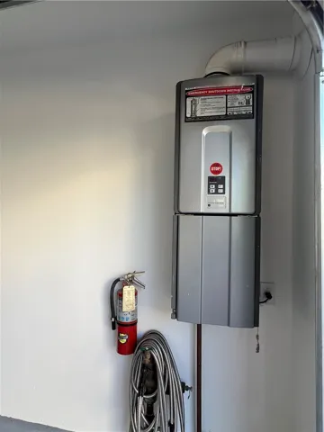 Tankless water heater