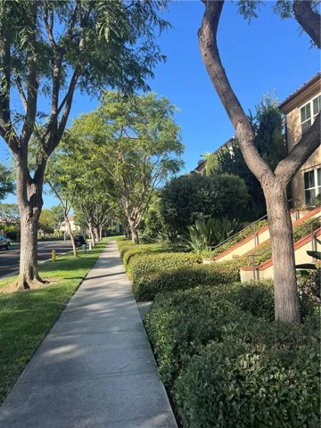 front street walkway