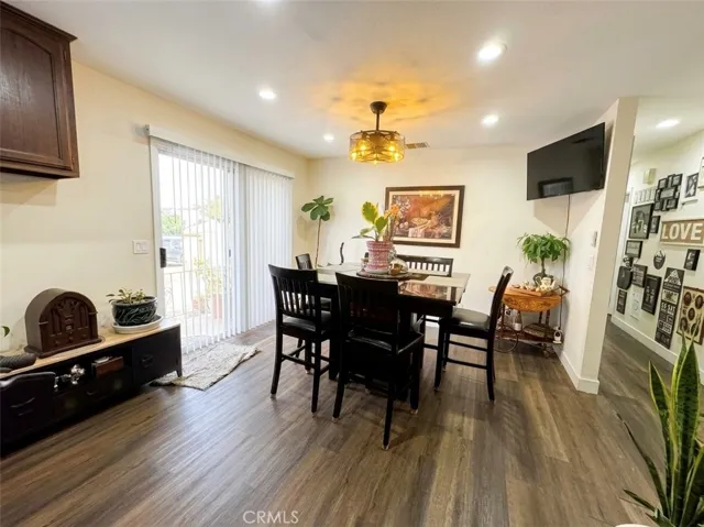 7245 Lyons, Hesperia, California 92345