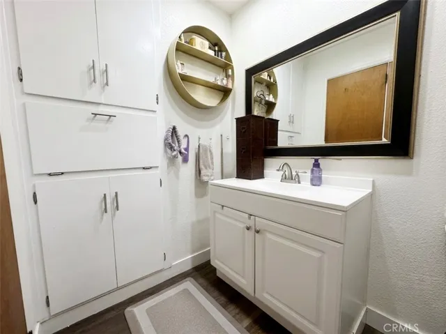 Main bathroom