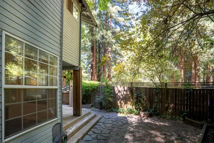110 Azalea Way, Ben Lomond, California 95005