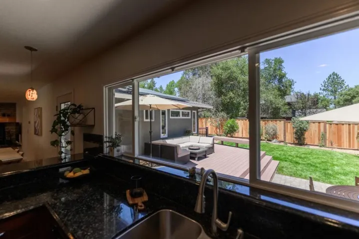 240 Bobs Lane, Scotts Valley, California 95066