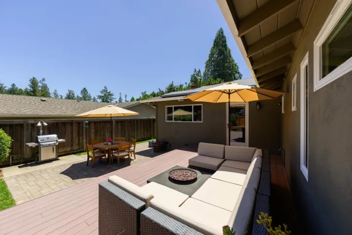 240 Bobs Lane, Scotts Valley, California 95066