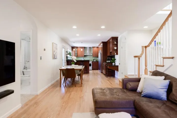 240 Bobs Lane, Scotts Valley, California 95066