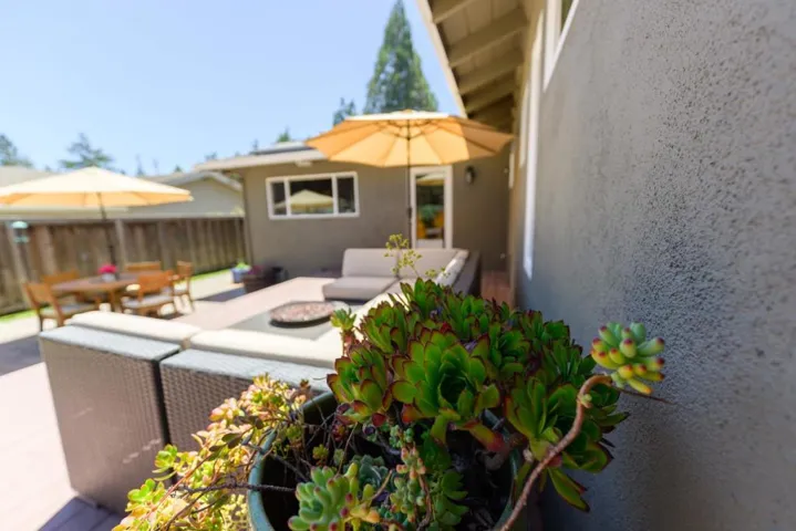 240 Bobs Lane, Scotts Valley, California 95066