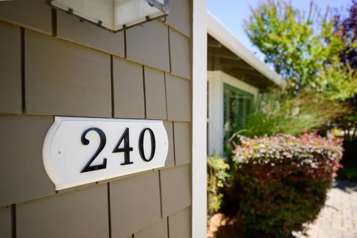 240 Bobs Lane, Scotts Valley, California 95066