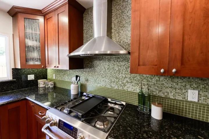 240 Bobs Lane, Scotts Valley, California 95066
