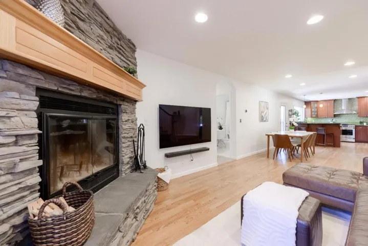 240 Bobs Lane, Scotts Valley, California 95066