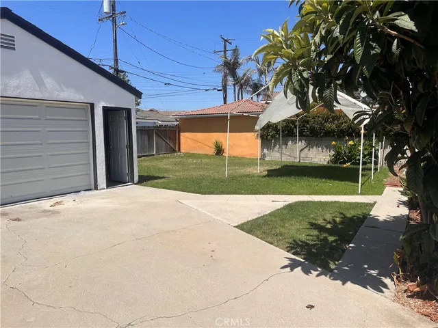 7312 Walnut, Paramount, California 90723