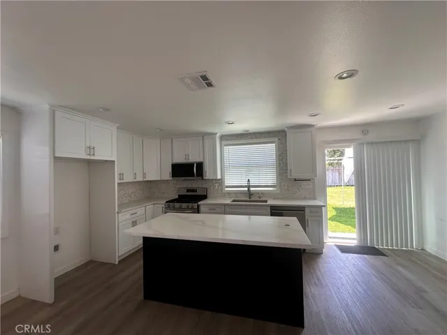 7312 Walnut, Paramount, California 90723