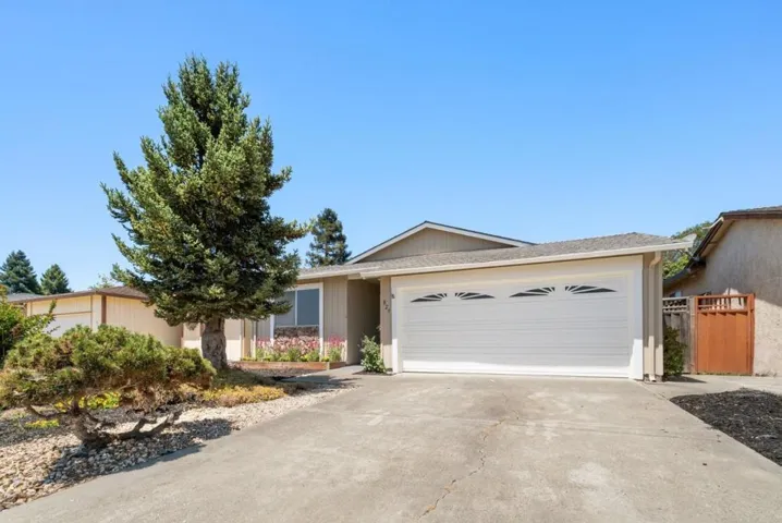 829 Almond Drive, Watsonville, California 95076