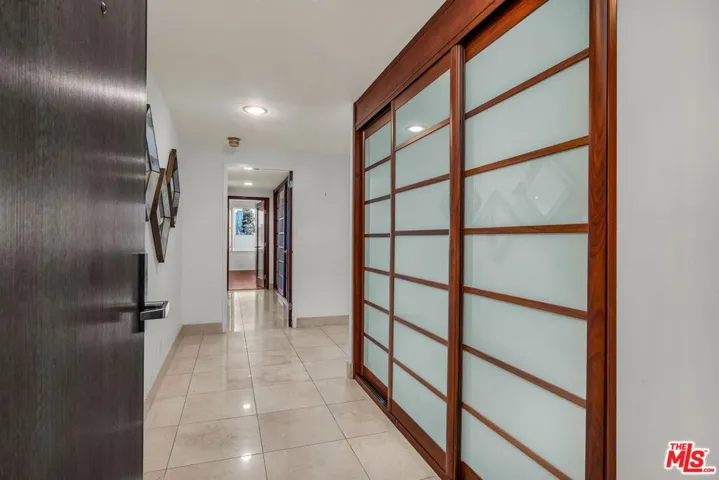 865 Comstock Avenue 4c, Los Angeles, California 90024