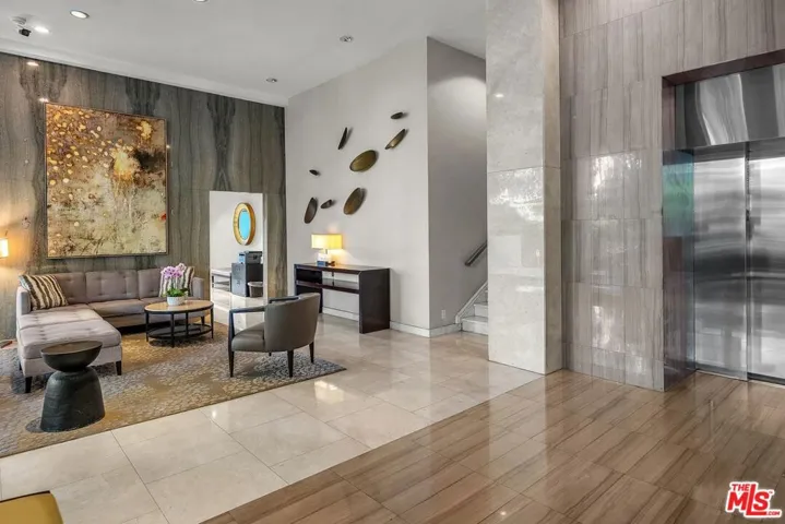 865 Comstock Avenue 4c, Los Angeles, California 90024