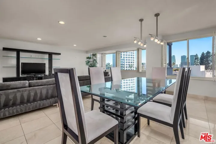 865 Comstock Avenue 4c, Los Angeles, California 90024