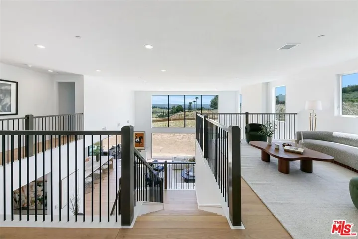 22810 Seaqua Circle, Chatsworth, California 91311