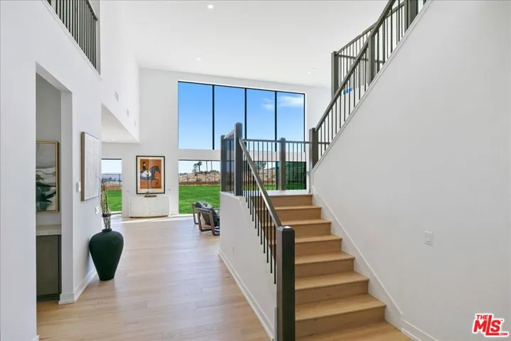 22810 Seaqua Circle, Chatsworth, California 91311