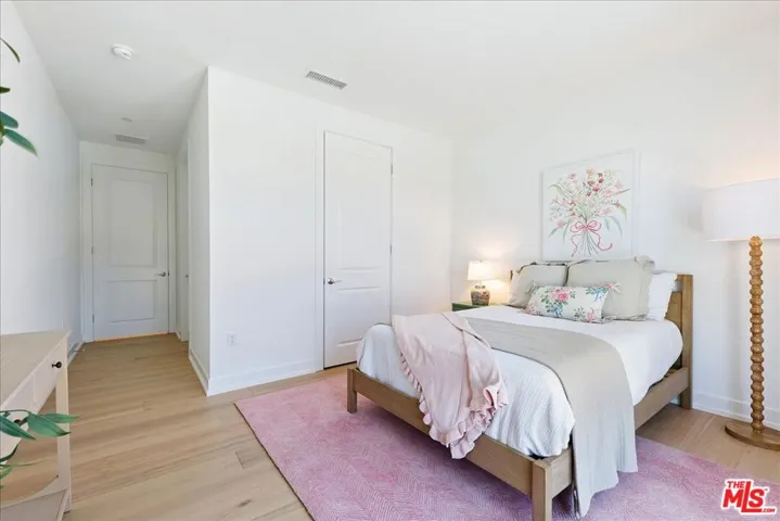 22810 Seaqua Circle, Chatsworth, California 91311
