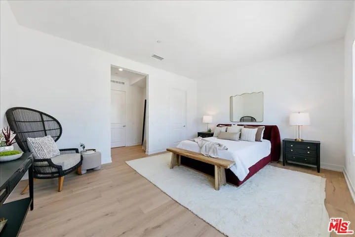 22810 Seaqua Circle, Chatsworth, California 91311