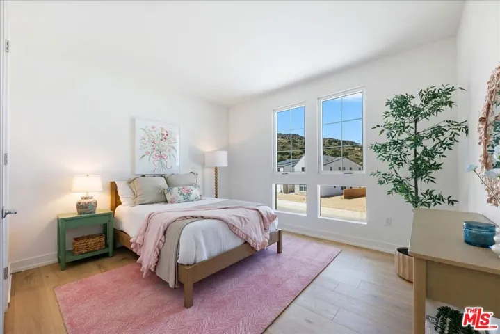 22810 Seaqua Circle, Chatsworth, California 91311