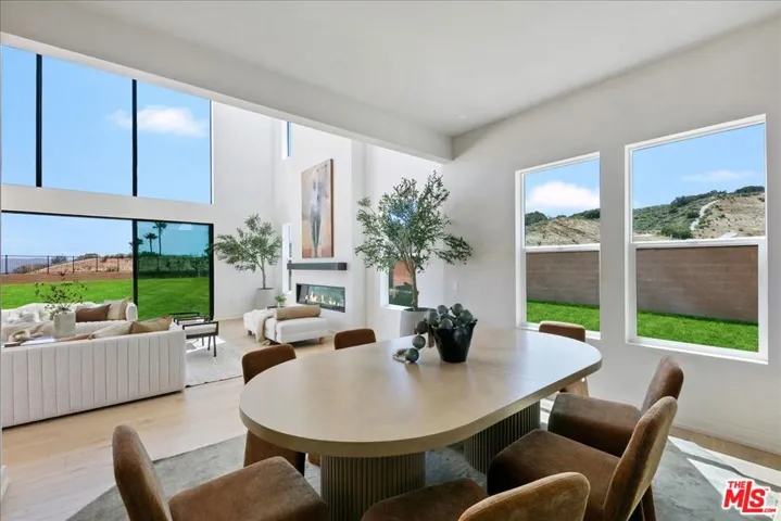 22810 Seaqua Circle, Chatsworth, California 91311