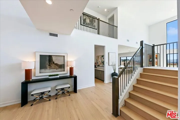 22810 Seaqua Circle, Chatsworth, California 91311