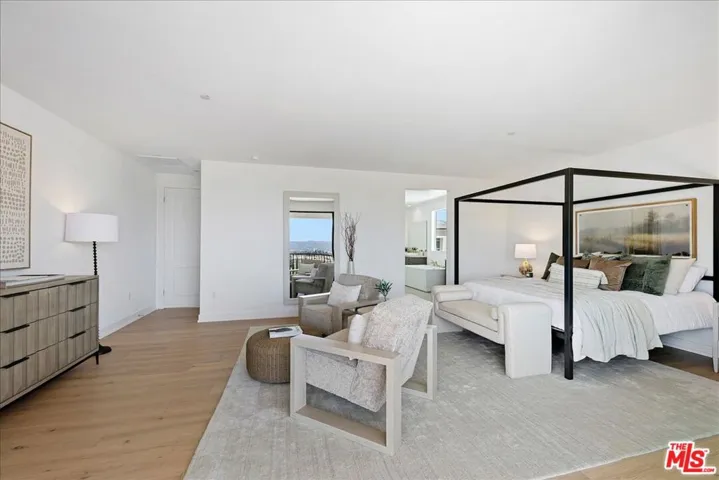 22810 Seaqua Circle, Chatsworth, California 91311