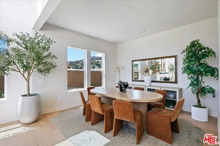 22810 Seaqua Circle, Chatsworth, California 91311