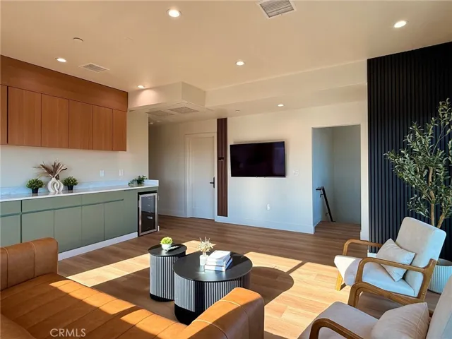 1575 W 35th, Los Angeles, California 90018