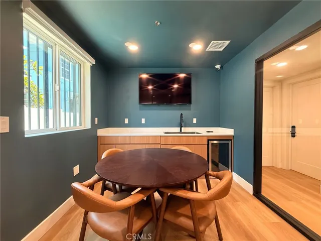 1575 W 35th, Los Angeles, California 90018