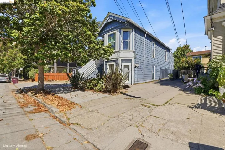 1072 56th St, Oakland, California 94608